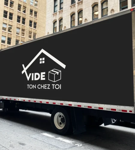 Container-Truck-Mockup
