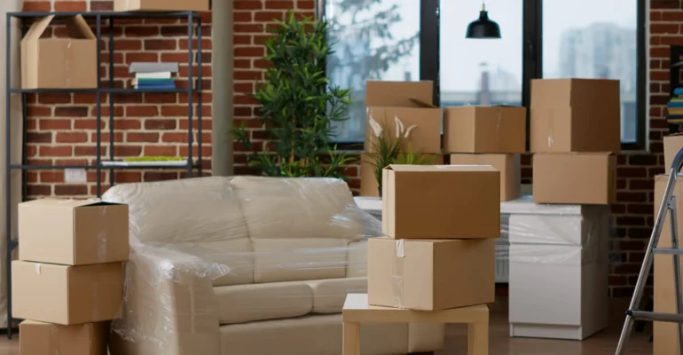 no-people-in-empty-real-estate-apartment-with-movi-2022-07-01-15-12-27-utc